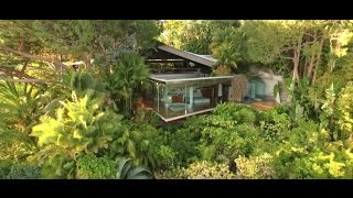 Iconic Homes Iconic Perspectives The SheatsGoldstein Residence by John Lautner [upl. by Allerbag]