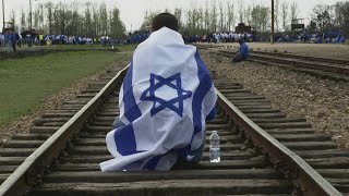 Auschwitz une Marche des Vivants commémore les victimes de lHolocauste  AFP [upl. by Alleris]