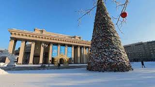 Winter walk in Novosibirsk in midDecember at a cold temperature of 27 Lenin monument [upl. by Colson]