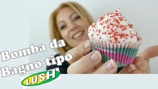 Bomba da bagno  CUPCAKE  tipo lush DIY regalo di natale [upl. by Aropizt]