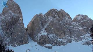 Geisler Alm  Schneeschuhwandern in den Dolomiten [upl. by Hube]