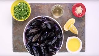 Simple Steamed PEI Mussels [upl. by Psyche]