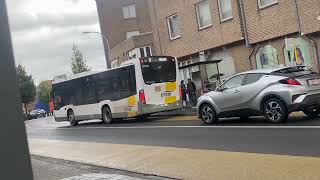 Arrivé et Départ d’un Bus Delijn ligne 2 [upl. by Trub]