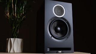 Review The ELAC Debut Reference DBR62  Bookshelf Loudspeaker [upl. by Hoag952]