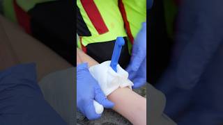 First Aid for an Impaled Knife Wound 🔪🩸 ambulance paramedic emergency hospital firstaid [upl. by George993]