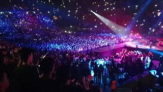 Sfera Ebbasta LIVE Mediolanum Forum  Milano 270419 quot Visiera a Becco quot [upl. by Aleyam]