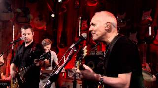 Peter Frampton quotShow Me the Wayquot on Guitar Center Sessions on DIRECTV [upl. by Aniretak]