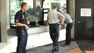 Activist open carries into copshop Manchester New Hampshire [upl. by Nerdna]