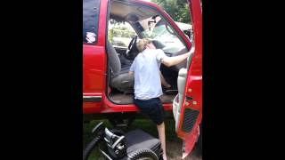 How a paraplegic transfer into a lifted truck [upl. by Saucy]