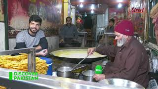 Famous Doodh Jalebi of Lohari Gate Lahore  Street Food  Discover Pakistan [upl. by Atika983]