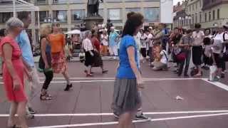 Yiddish Summer Weimar Flashmob [upl. by Hallvard321]