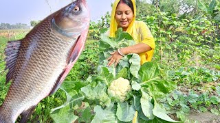 3kg সাইজের কাতলা মাছ ফুলকপি দিয়ে ঝোল সাথে ফুলকপি পাতা বাটা রেসিপি  fish curry recipe [upl. by Lehsreh]