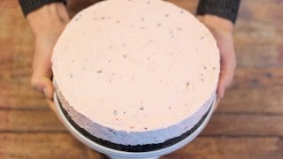 Holiday Peppermint Cheesecake No Bake [upl. by Siver]