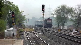 Jhansi WDM3A effortlessly skips Deori 105Kmhr with Mahakoshal Express [upl. by Joash]