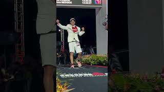 That’s one way to finish an IRONMAN World Championship😮‍💨🤩 [upl. by Yekcim167]