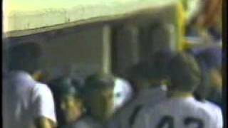 Don Mattingly Walkoff Home Run  May 13 1985 [upl. by Beisel]