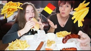 Mukbang Belge  Frites fricadelle et sauce fromage 😋🇧🇪 [upl. by Ykvir]