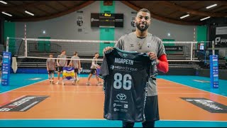 VIDEO Earvin Ngapeth double champion olympique de volley signe à Poitiers [upl. by Nomrah]