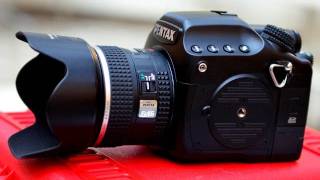 Pentax 645D medium format DSLR camera  hands on introduction [upl. by Manly]