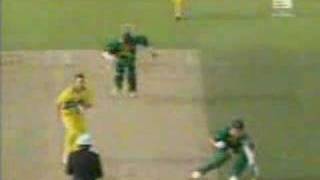 THAT Run Out In The 1999 World Cup  Alan Donald amp Lance Klusener [upl. by Annaeiluj919]