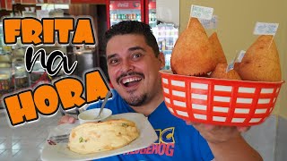 COXINHA BOA É COXINHA FRITA NA HORA  Casa da Coxinha [upl. by Enelak417]