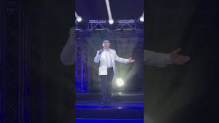 Marcelito Pomoy THE ULITMATE COMEBACK CONCERT “My Heart Will Go On” introduction [upl. by Leone]