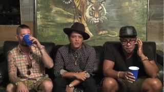 Bruno Mars  Locked Out Of Heaven Single Premiere Chat amp Google Hangout Official Video [upl. by Banna]