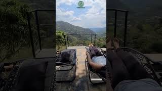 Buscas un hospedaje como ningún otro cerca a Bogotá Ven a este glamping y cabañas ecosostenibles [upl. by Oizirbaf]