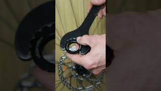 Lo que necesitas saber sobre los discos de freno para tu bicicleta MTB o Road shorts [upl. by Yssor]