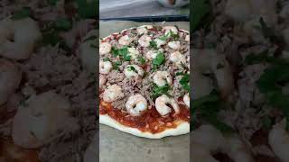 Pizza mit Thunfisch und Shrimps ❤️🍕 shorts pizza pizzateig [upl. by Cart874]