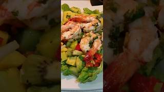 PrawnMango amp Avocado Saladhealthylifestyle creativecookingfood viralvideo [upl. by Konyn26]