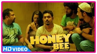 Honey Bee Malayalam Movie  Scenes  Vijay Babu Helps Asif Ali And Friends  Bhavana [upl. by Clarita]