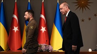 Erdogan quotKiev merita di entrare nella Natoquot [upl. by Dnarb]