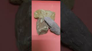 ROCAS DE JASPE AMARILLO MORADO Y GRANATE ENCONTRADAS EN EL CAMPO youtubeshorts minerales [upl. by Aisa]