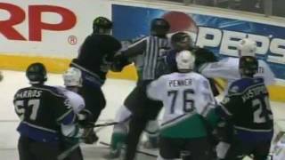 Corey Perry vs Sean Avery Jan 28 2006 [upl. by Leanora626]