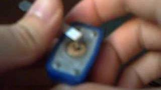 Abrir candado con clip Lock Picking挑 выбирать [upl. by Simon]