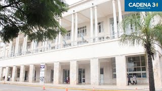 Docentes universitarios de todo el país paran por mejoras salariales  Cadena 3 [upl. by Crisey]