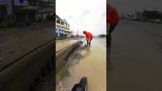 Blocked Culvert Drain Again Remove Rubbish Out Drain shorts drain rain satisfying flood [upl. by Dinan385]