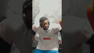 Développé à la machine pour les pecs 💪 bodybuilding motivation sports mrolympia [upl. by Adolpho]