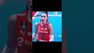 🗣quotHande Baladın çapraza vuramıyorquot O sırada Hande handebaladın volleyball [upl. by Ausoj546]