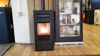 Opstart van pelletkachel Edilkamin Slide Start up pelletstove Edilkamin Slide [upl. by Zahavi]