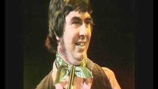 The Wurzels Combine Harvester ToTP 1976 5th appearance [upl. by Ayanat]