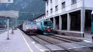 Trenitalia  Güterzug in voller Fahrt bei Franzensfeste [upl. by Aiveneg]