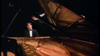 Andrei Gavrilov plays Rachmaninov Moment Musical B minor op 16 No 3 [upl. by Arec]