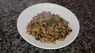 සුදු කවුපි තෙම්පරාදුව How to cook black eyed beans  kawupi in pressure cooker [upl. by Madel]