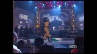 Erykah Badu  Love Hangover Tribute to Diana Ross live [upl. by Learsiy]