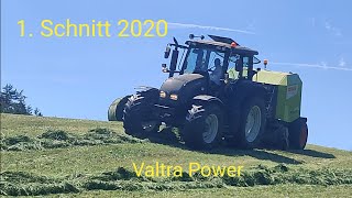 1 Schnitt  Ballenpressen  Wickeln  Valtra  2020 [upl. by Diba]