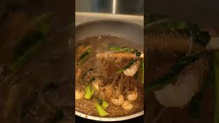 Cooking Sotanghon with vegetable and shrimp sotanghonrecipe cooking short shorts shortvideo [upl. by Ahseiyn]