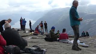 Preikestolen Norwegen  Aufstieg und Aussicht [upl. by Lamag]