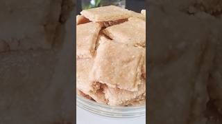 Aashadi ekadashi Special shengdana gulachi chikki  क्रश शेंगदाणा चिक्की  Peanut crush  chikki [upl. by Romeu285]